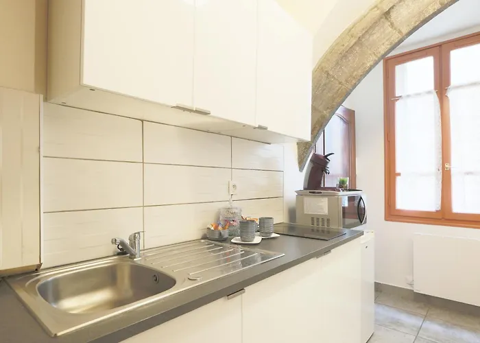 Le Medieval * קלרמונט-פרנד